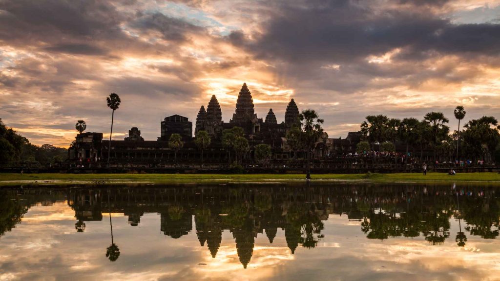 Angkor Wat Sunrise Tour - A Magical Journey to Explore the Timeless Beauty of Angkor Wat in the First Light