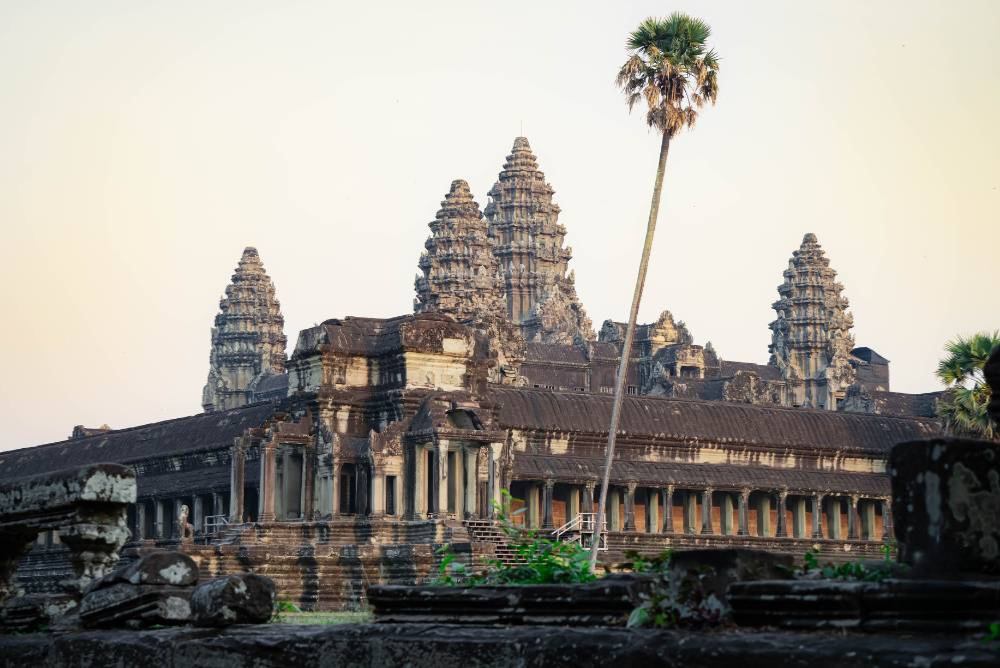 Private Sunrise Tour to Angkor Wat with Banteay Srei