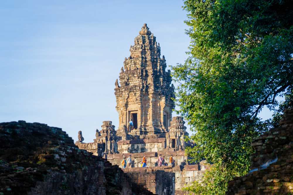 Rolous Group Tour and Banteay Srei Tour from Siem Reap - Ancient Temples, No Crowds - No 4am Alarm