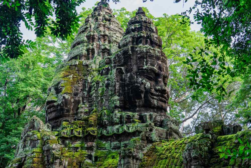 Are private guides available for Angkor Wat sunrise tours