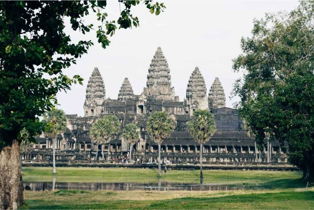 What to Wear for an Angkor Wat Sunrise Tour
