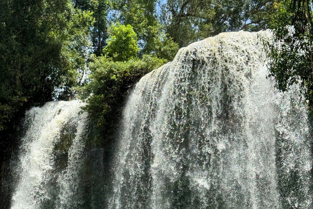 Phnom Kulen Reclining Buddha and Beng Mealea Temple Day Tour