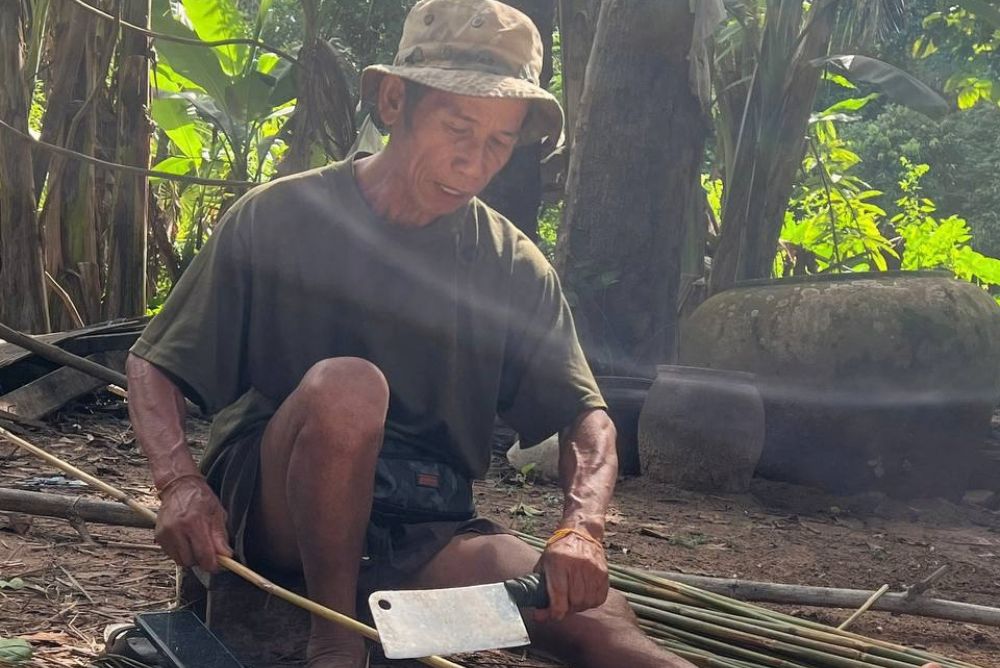 Palm Leaf Roof Weaving Demonstration at Preah Dak Village Near Siem Reap